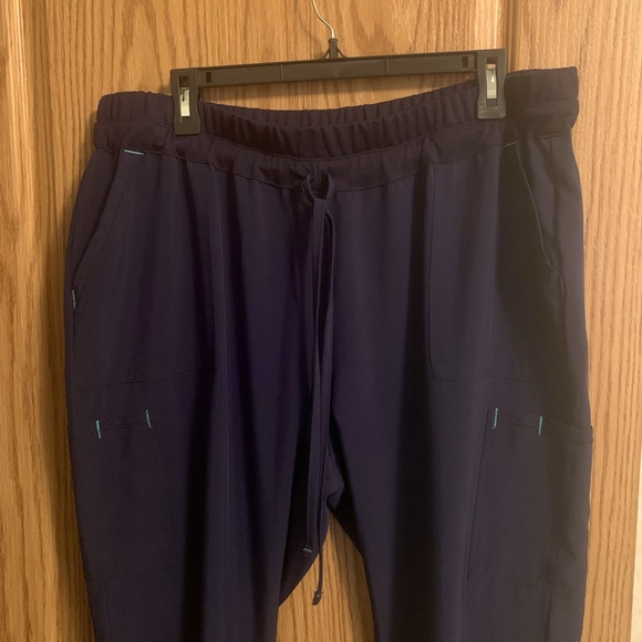 Scrubstar Men's Cargo Pants - Dark Blue - Picture 10 of 12